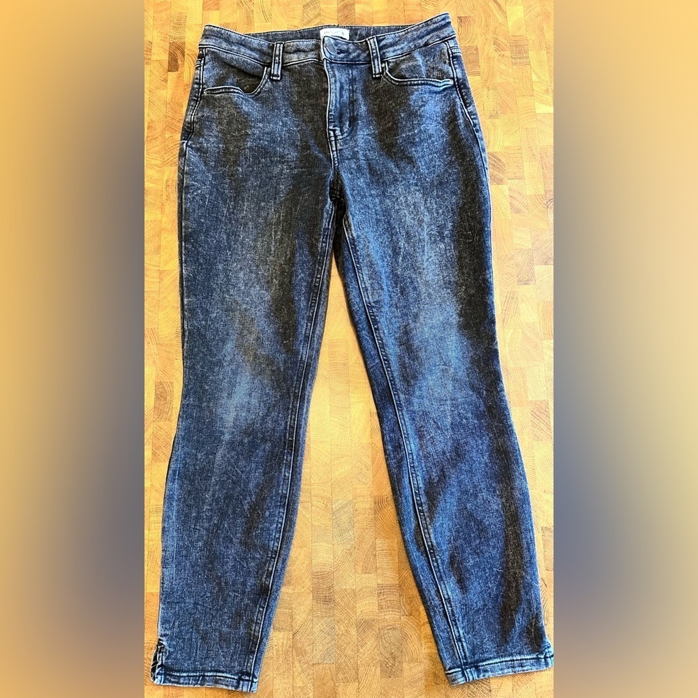 M Jeans by Maurice’s-Black Super Skinny Jeans. Size Medium Regular